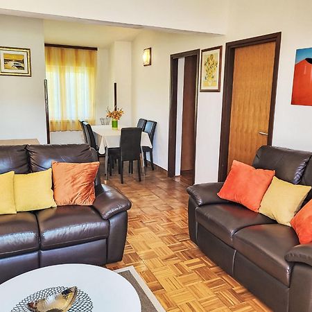 Holiday Home Ive By Interhome Petrcane Ngoại thất bức ảnh